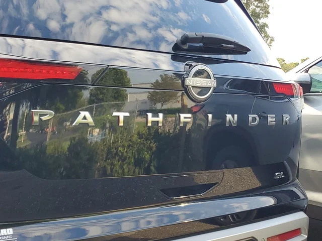 SEMINUEVOS NISSAN Pathfinder a Estados en autogozo