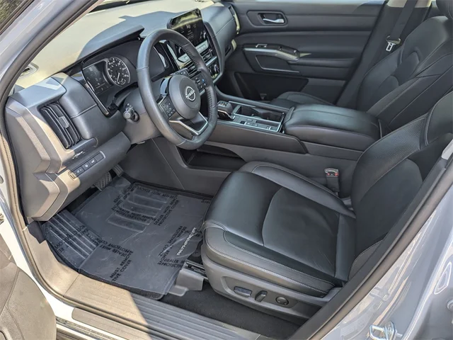 SEMINUEVOS NISSAN Pathfinder at Kennesaw, in Town Center Nissan