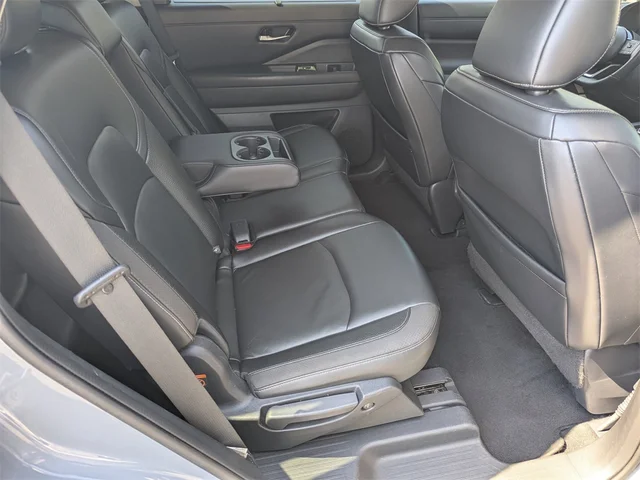 SEMINUEVOS NISSAN Pathfinder at Kennesaw, in Town Center Nissan