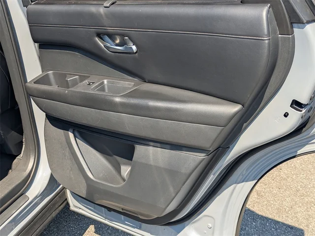 SEMINUEVOS NISSAN Pathfinder at Kennesaw, in Town Center Nissan