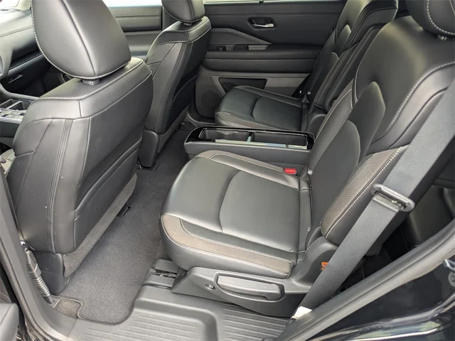 SEMINUEVOS NISSAN Pathfinder at Kennesaw, in Town Center Nissan