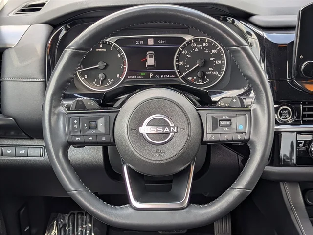 SEMINUEVOS NISSAN Pathfinder at Kennesaw, in Town Center Nissan