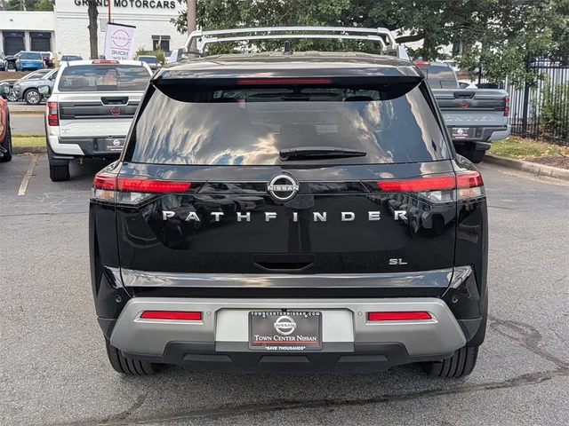 SEMINUEVOS NISSAN Pathfinder at Kennesaw, in Town Center Nissan