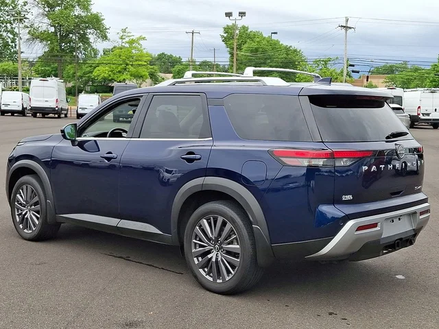 SEMINUEVOS NISSAN Pathfinder a Estados en autogozo