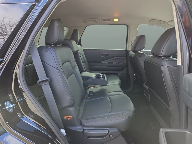 Nuevos NISSAN PATHFINDER à Estados chez autogozo