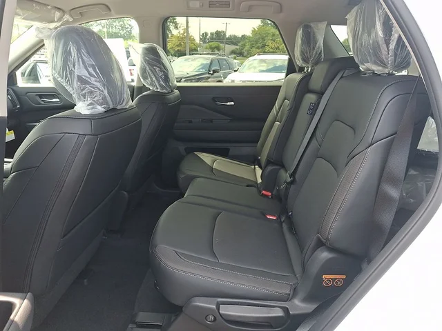 Nuevos NISSAN PATHFINDER à Estados chez autogozo