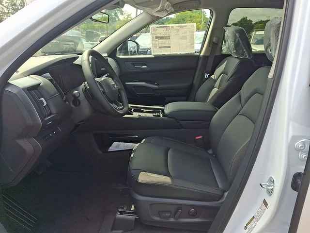 Nuevos NISSAN PATHFINDER à Estados chez autogozo