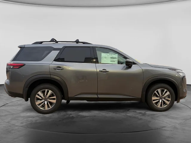 Nuevos NISSAN PATHFINDER à Estados chez autogozo