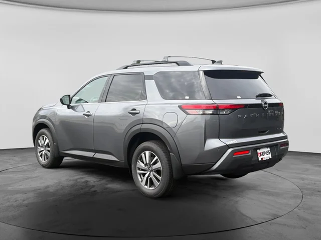 Nuevos NISSAN PATHFINDER à Estados chez autogozo