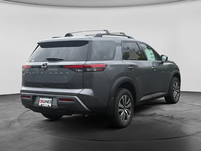 Nuevos NISSAN PATHFINDER à Estados chez autogozo