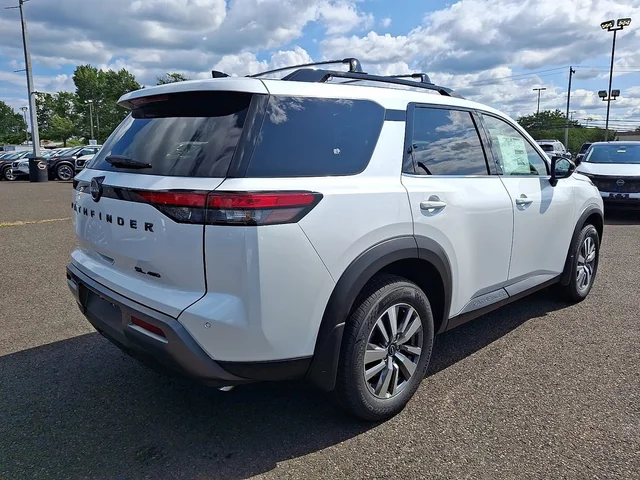 Nuevos NISSAN PATHFINDER à Estados chez autogozo