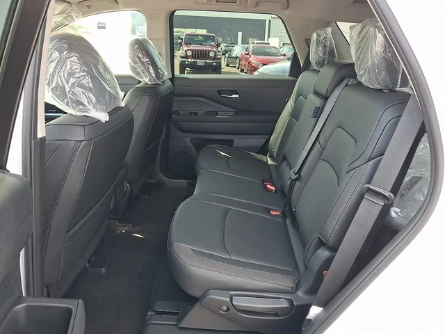 Nuevos NISSAN PATHFINDER à Estados chez autogozo
