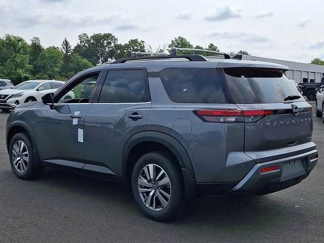 Nuevos NISSAN PATHFINDER à Estados chez autogozo