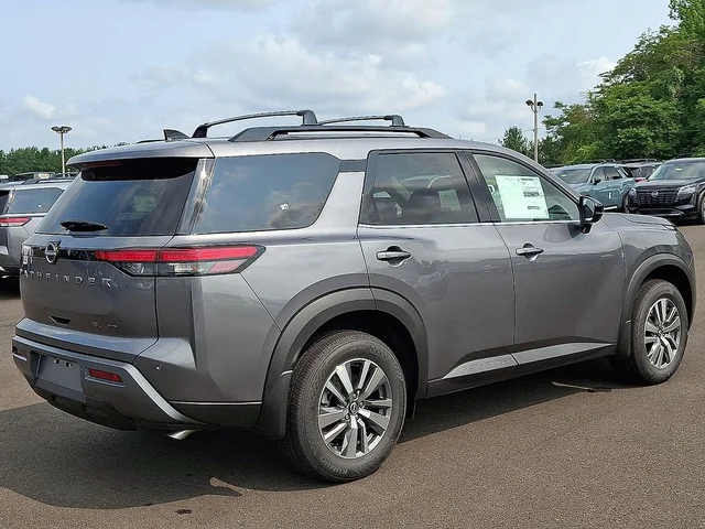 Nuevos NISSAN PATHFINDER à Estados chez autogozo