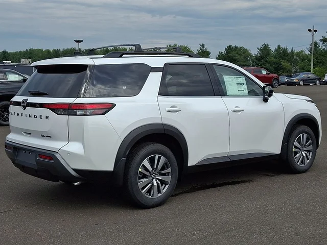 Nuevos NISSAN PATHFINDER à Estados chez autogozo