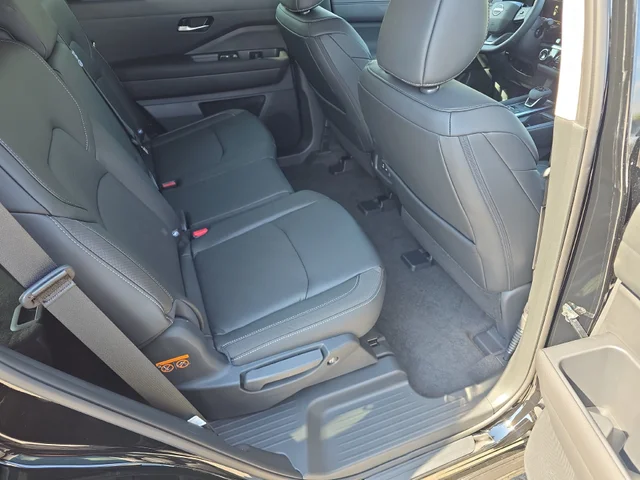 Nuevos NISSAN PATHFINDER à Estados chez autogozo