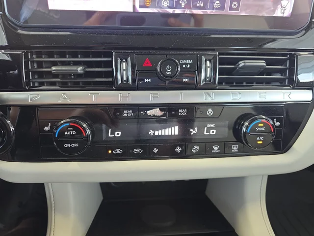 Nuevos NISSAN PATHFINDER à Estados chez autogozo
