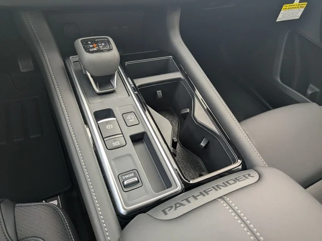 Nuevos NISSAN PATHFINDER à Estados chez autogozo