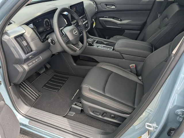 Nuevos NISSAN PATHFINDER à Estados chez autogozo