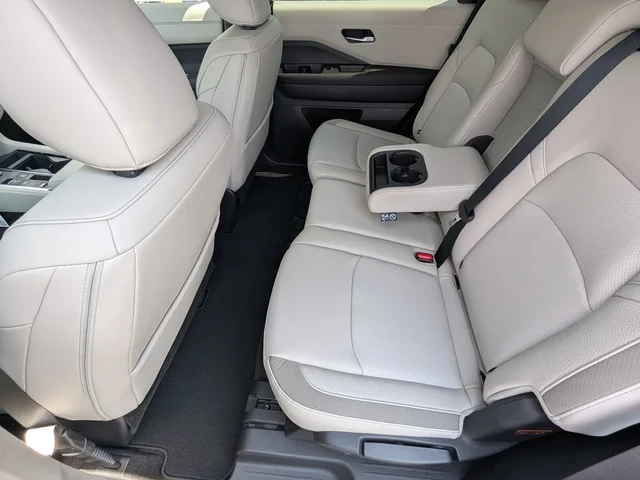 Nuevos NISSAN PATHFINDER à Estados chez autogozo