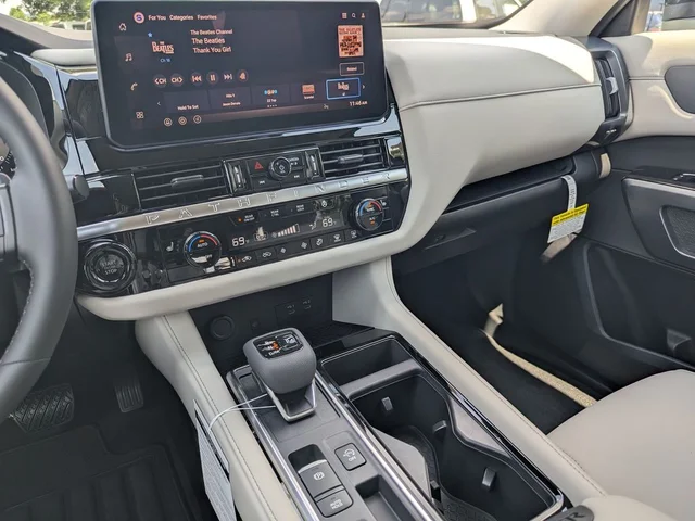 Nuevos NISSAN PATHFINDER à Estados chez autogozo