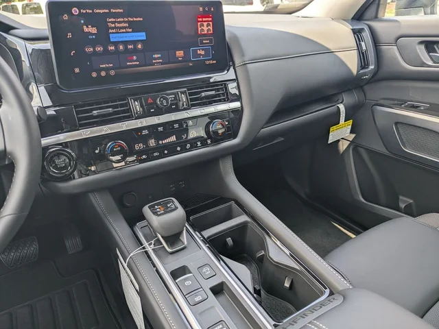 Nuevos NISSAN PATHFINDER à Estados chez autogozo