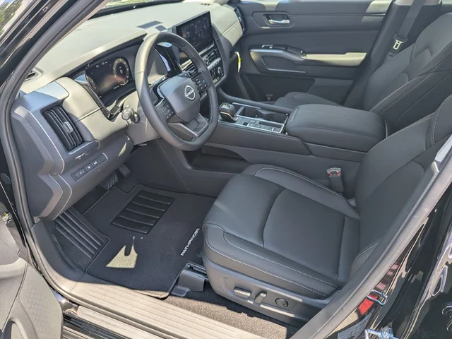 Nuevos NISSAN PATHFINDER à Estados chez autogozo