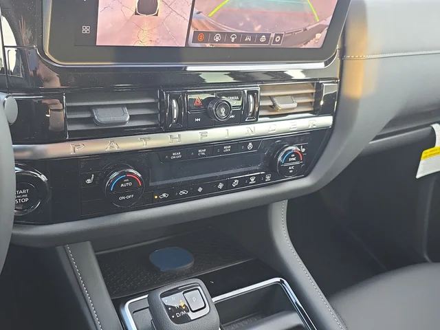 Nuevos NISSAN PATHFINDER à Estados chez autogozo