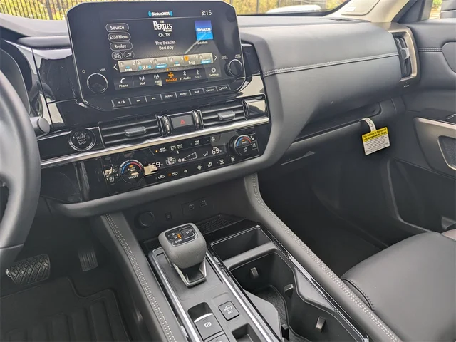 Nuevos NISSAN PATHFINDER à Kennesaw, chez Town Center Nissan