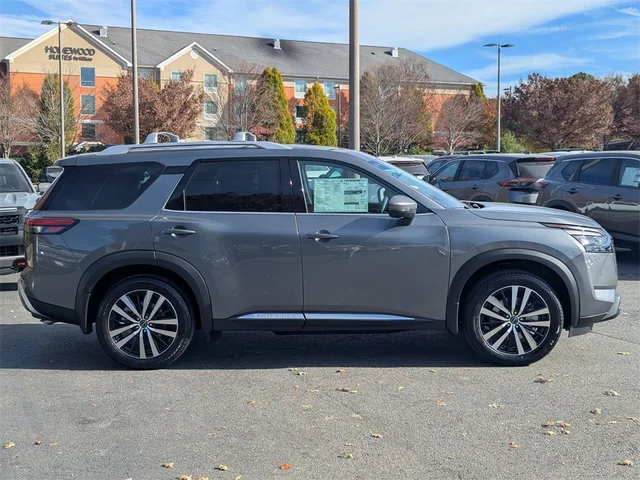 Nuevos NISSAN PATHFINDER à Kennesaw, chez Town Center Nissan