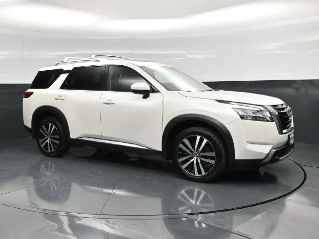 SEMINUEVOS NISSAN Pathfinder a Estados en autogozo