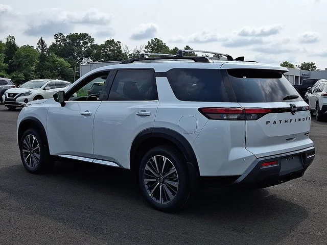 Nuevos NISSAN PATHFINDER à Estados chez autogozo