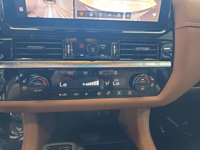Nuevos NISSAN PATHFINDER à Estados chez autogozo
