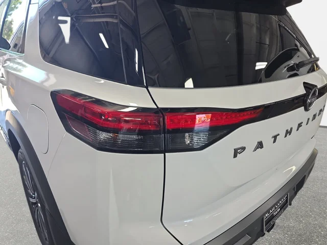 Nuevos NISSAN PATHFINDER à Estados chez autogozo