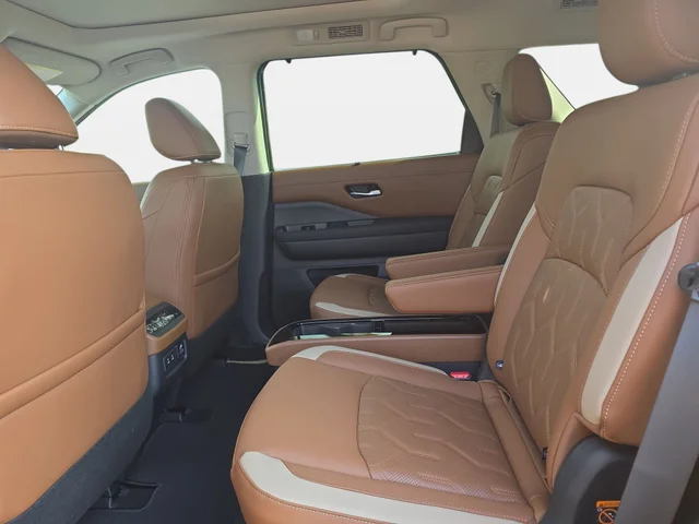 Nuevos NISSAN PATHFINDER à Estados chez autogozo
