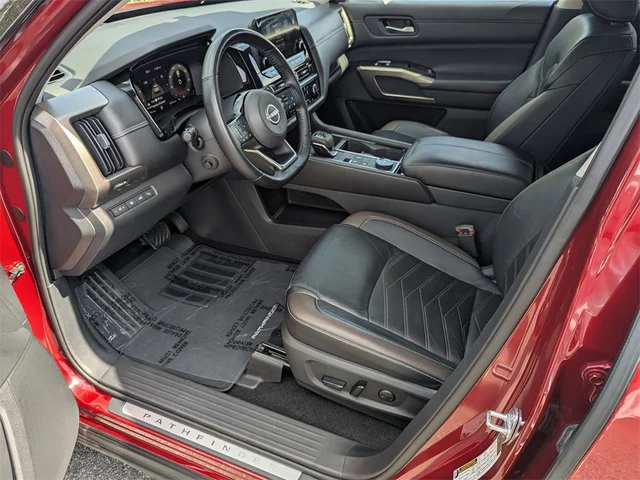 SEMINUEVOS NISSAN Pathfinder at Kennesaw, in Town Center Nissan