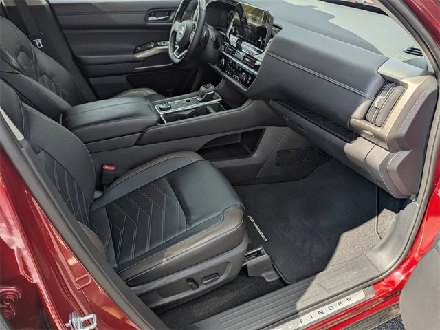 SEMINUEVOS NISSAN Pathfinder at Kennesaw, in Town Center Nissan