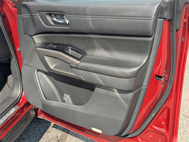 SEMINUEVOS NISSAN Pathfinder at Kennesaw, in Town Center Nissan