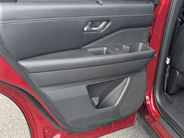 SEMINUEVOS NISSAN Pathfinder at Kennesaw, in Town Center Nissan