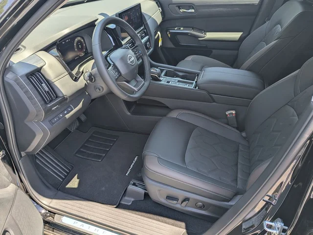Nuevos NISSAN PATHFINDER à Estados chez autogozo