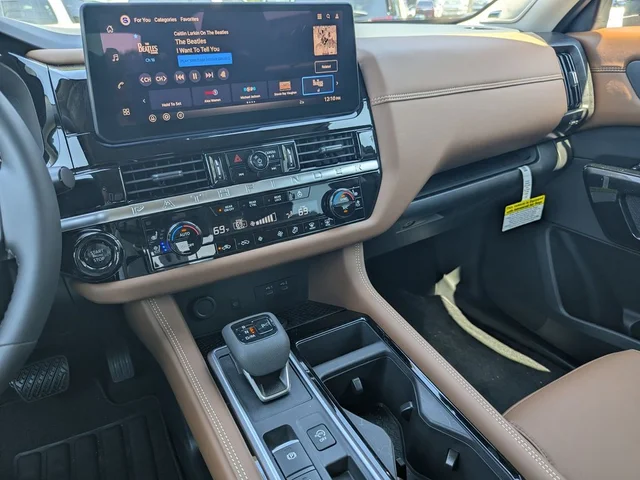 Nuevos NISSAN PATHFINDER à Estados chez autogozo
