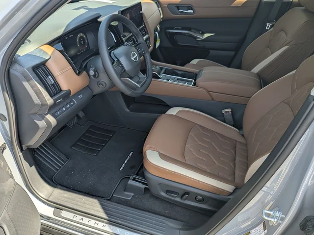 Nuevos NISSAN PATHFINDER à Estados chez autogozo