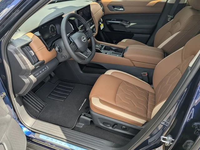 Nuevos NISSAN PATHFINDER à Estados chez autogozo