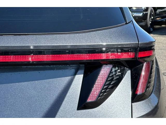 SEMINUEVOS HYUNDAI Tucson at ELK GROVE in Elk Grove Buick GMC