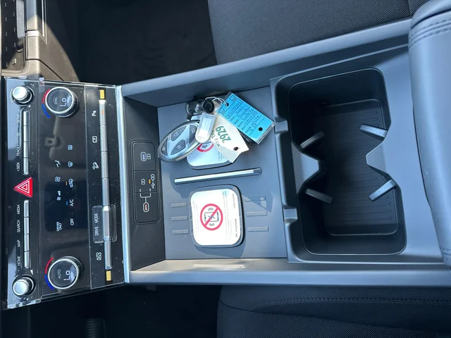 Nuevos HYUNDAI SANTA FE HYBRID à Estados chez autogozo