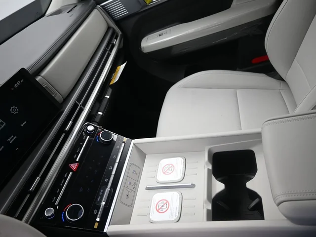 Nuevos HYUNDAI SANTA FE HYBRID à Estados chez autogozo