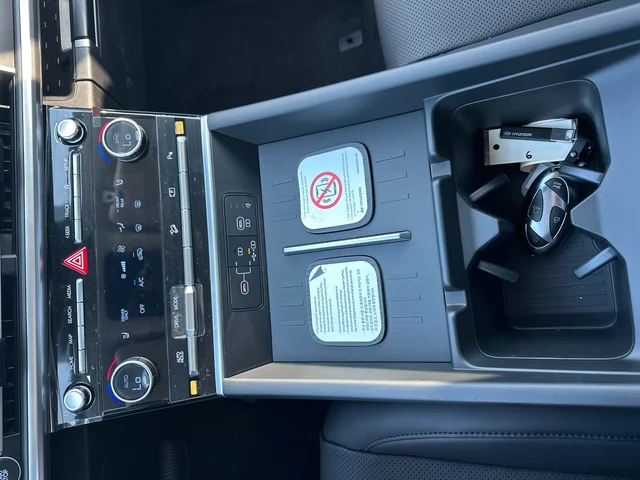Nuevos HYUNDAI SANTA FE HYBRID à Estados chez autogozo