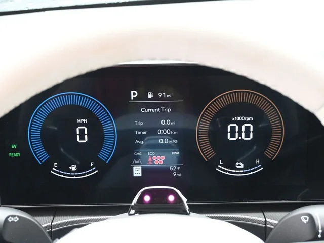 Nuevos HYUNDAI SANTA FE HYBRID à Estados chez autogozo