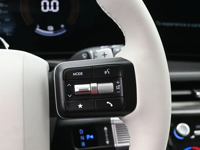 Nuevos HYUNDAI SANTA FE HYBRID à Estados chez autogozo