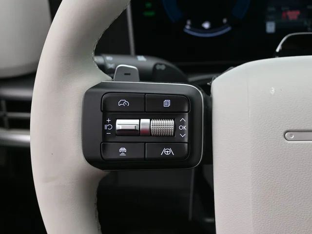 Nuevos HYUNDAI SANTA FE HYBRID à Estados chez autogozo